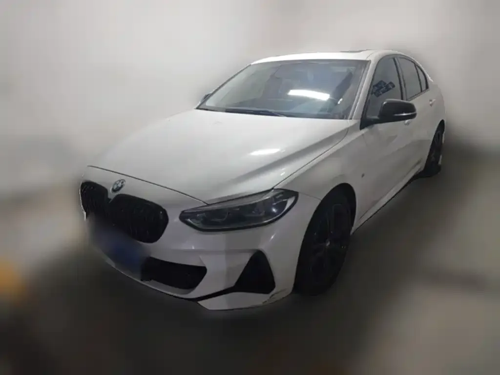 BMW 1 Series — фото 1