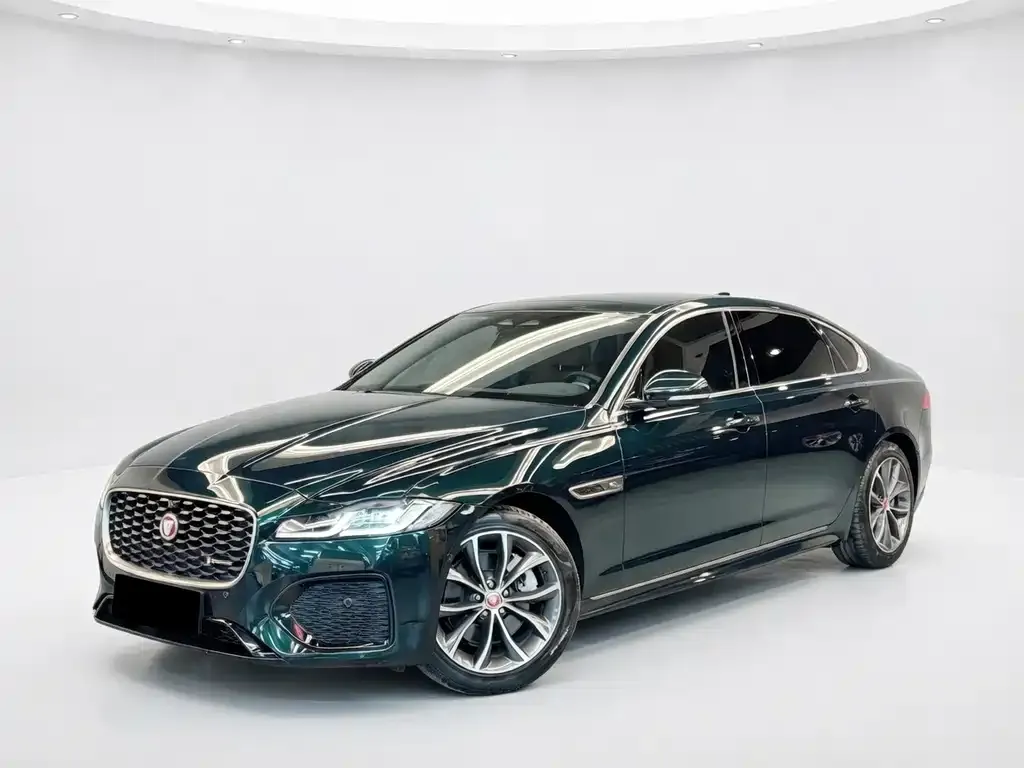 Jaguar XFL — фото 1