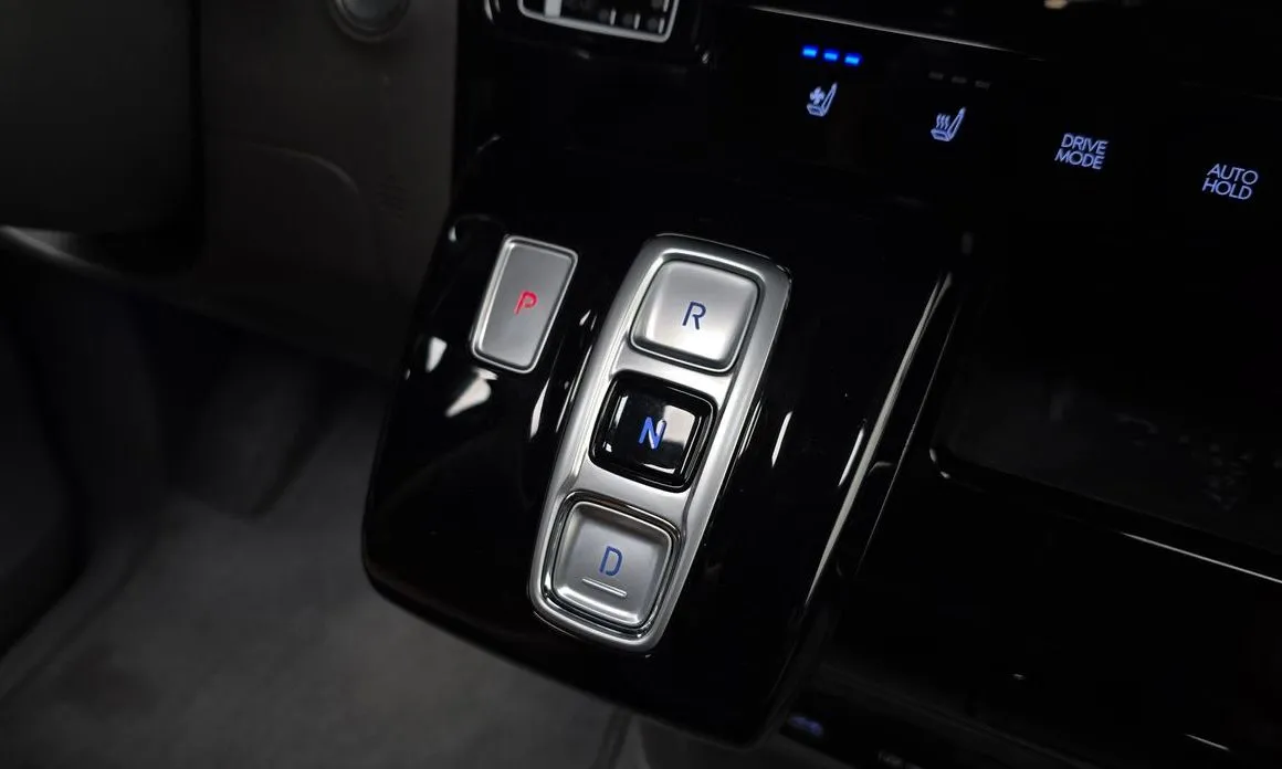 Hyundai Staria — фото 4