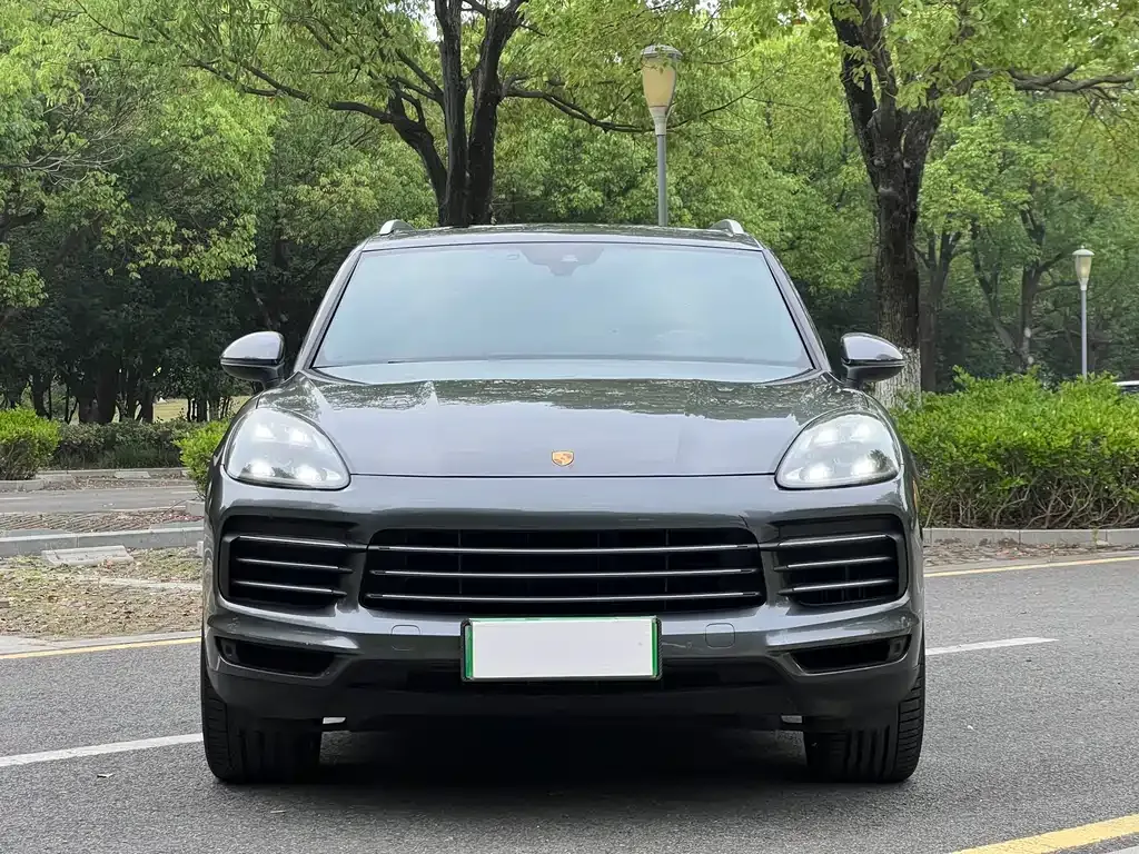 Porsche Cayenne Hybrid — фото 9
