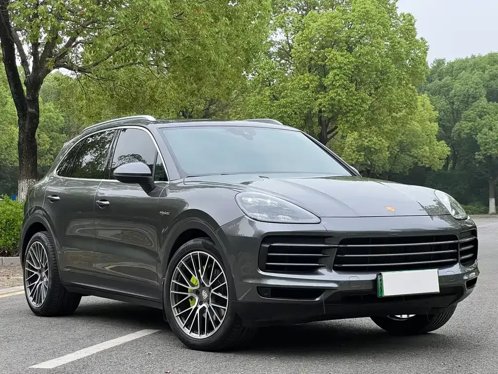 Porsche Cayenne Hybrid — фото 4
