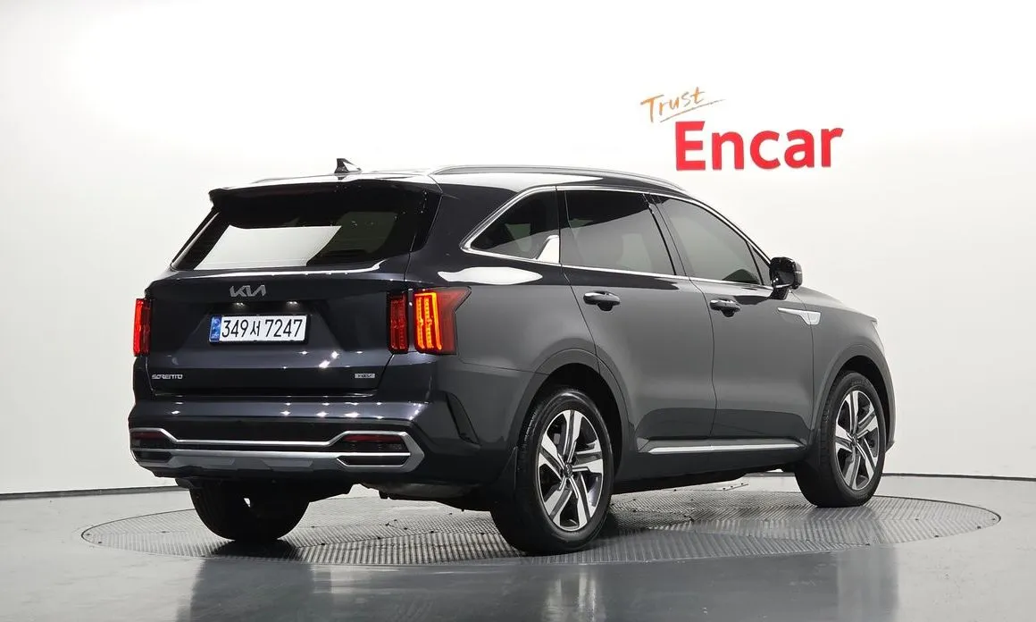 Kia Sorento — фото 5