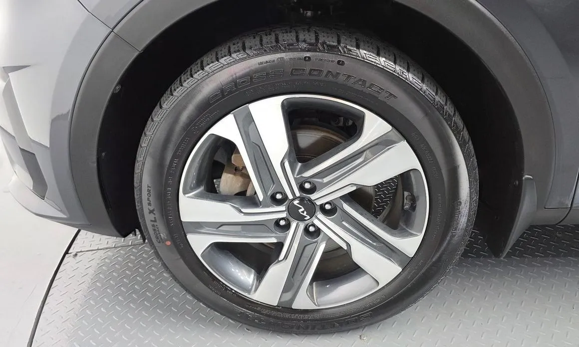 Kia Sorento — фото 10