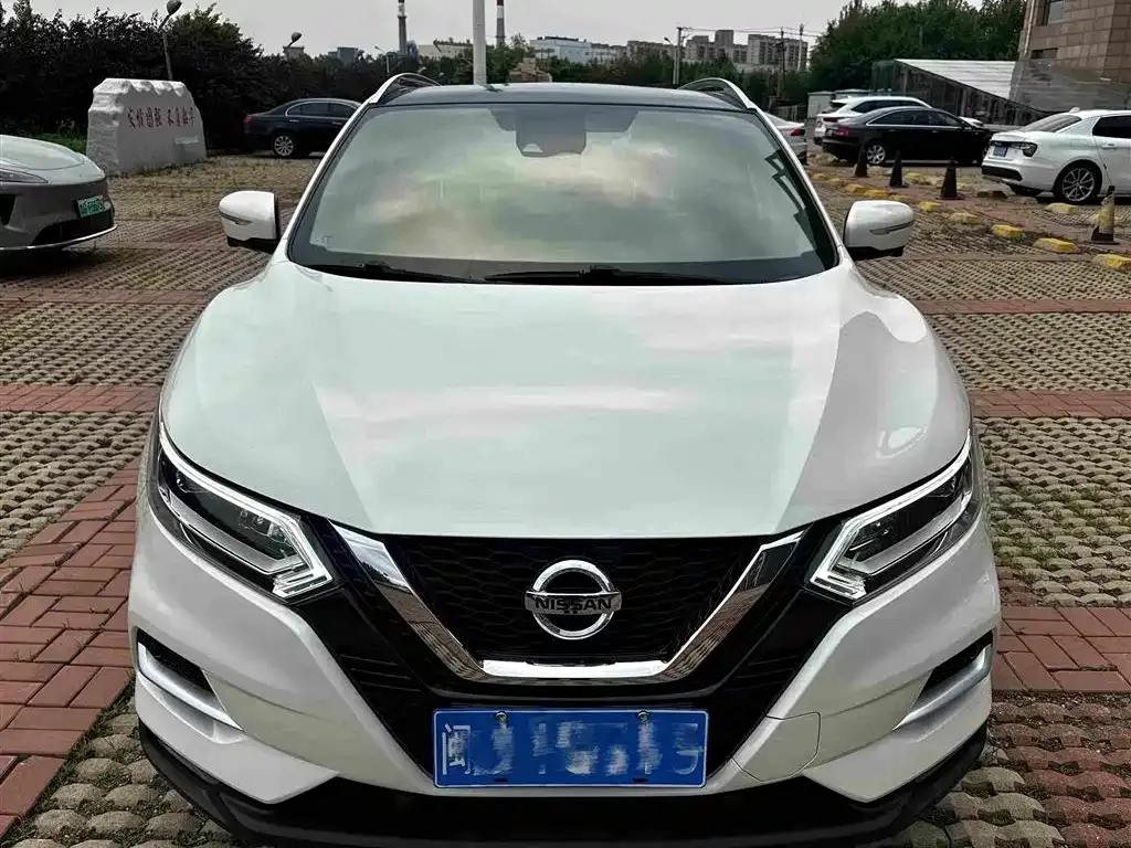 Nissan Qashqai — фото 6