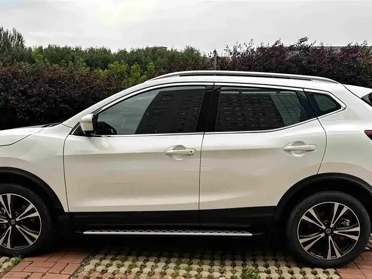 Nissan Qashqai — фото 4