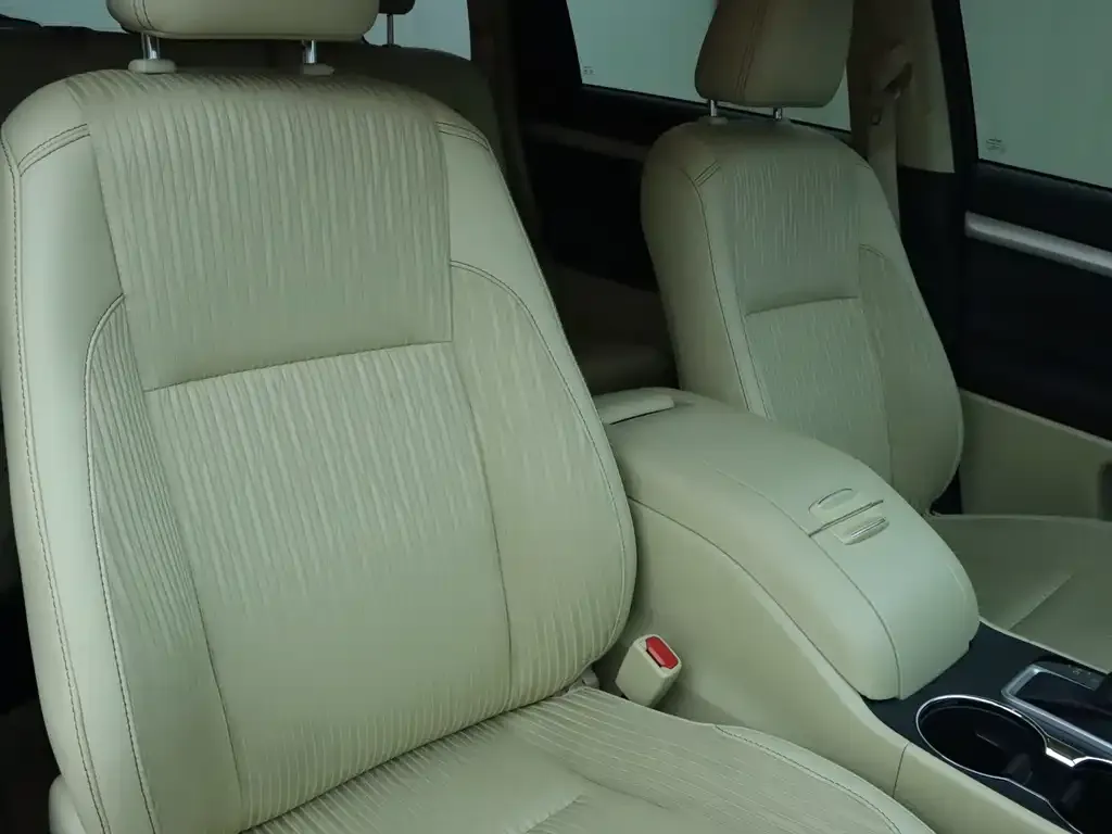 Toyota Highlander 2021 из CN, фото 2