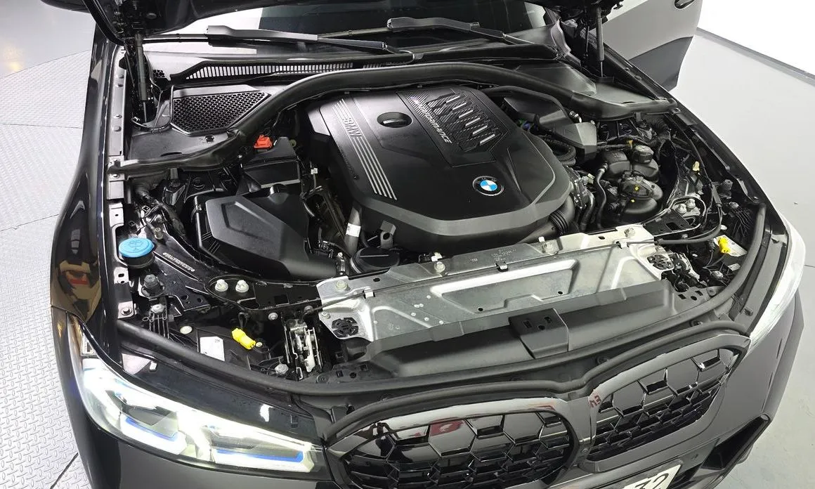 BMW 3-Series 2023 из KR, фото 10