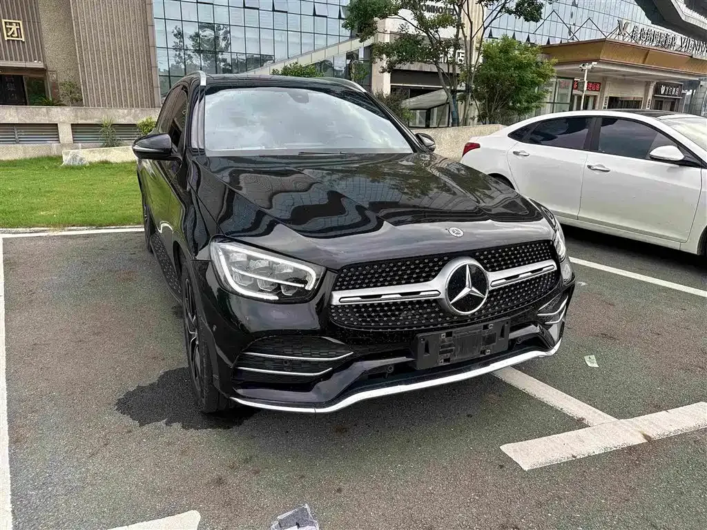 Mercedes-Benz GLC — фото 1