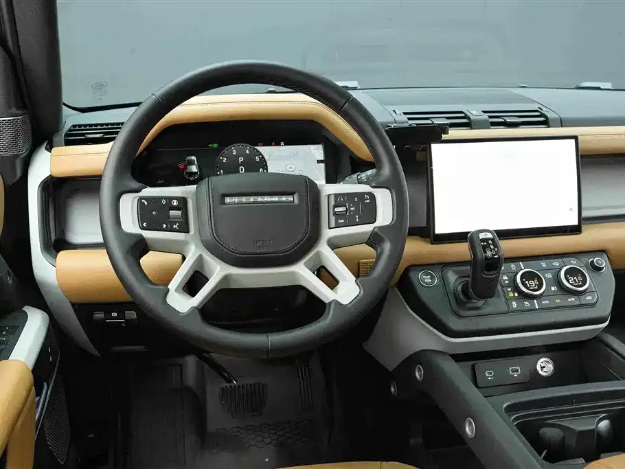 Land Rover Defender — фото 7