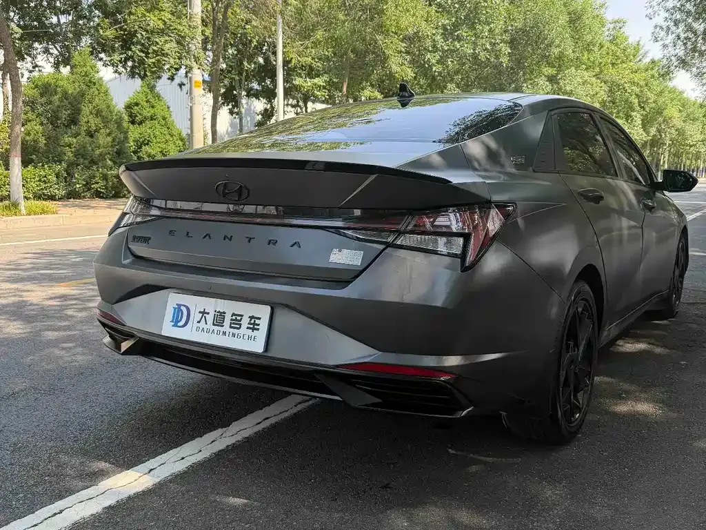 Hyundai Elantra — фото 10