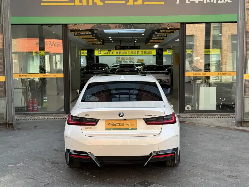 BMW i3 — фото 10