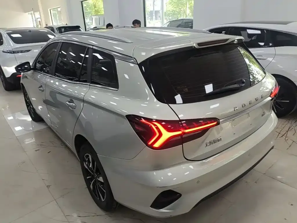 Roewe Ei5 — фото 10