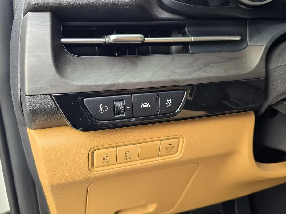 Kia Carnival — фото 3