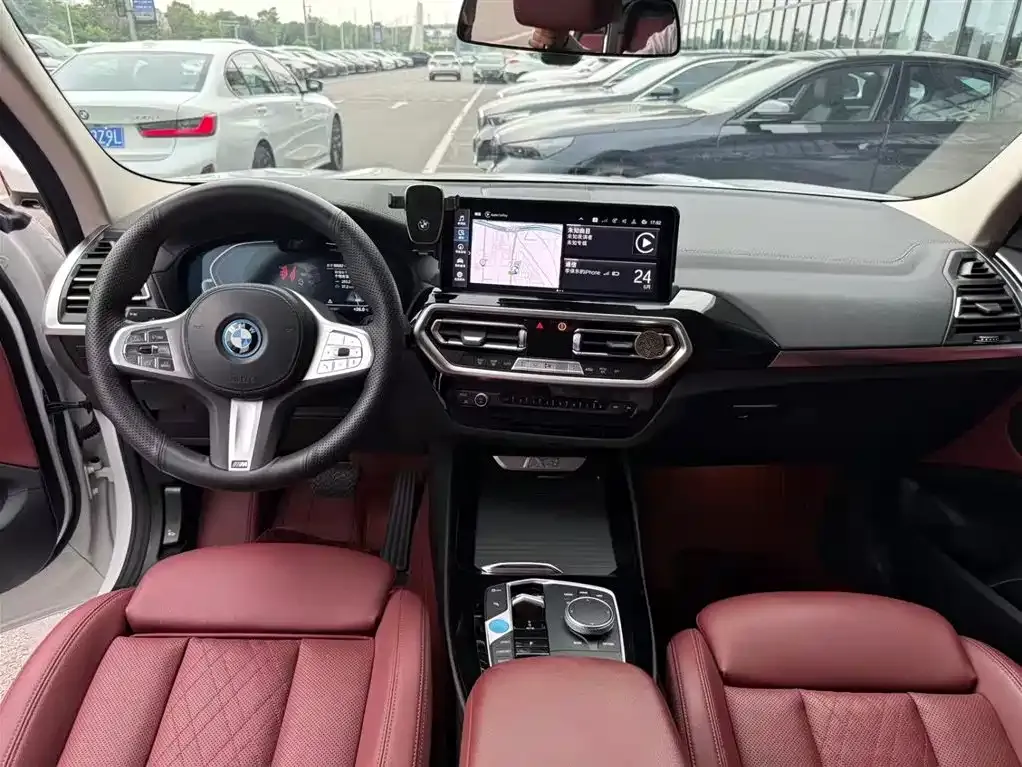 BMW iX3 2024 из CN, фото 8