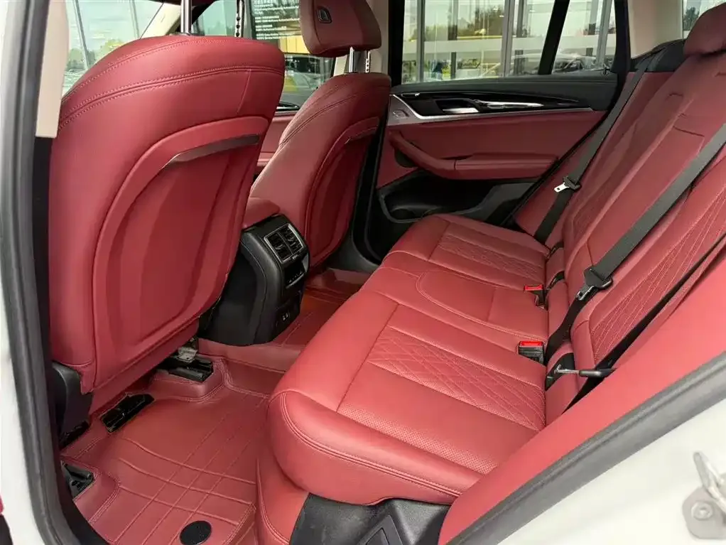 BMW iX3 2024 из CN, фото 5