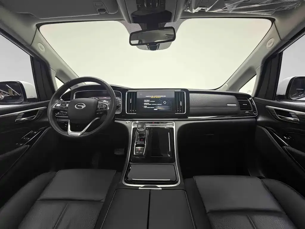 GAC Motor Trumpchi M8 — фото 10