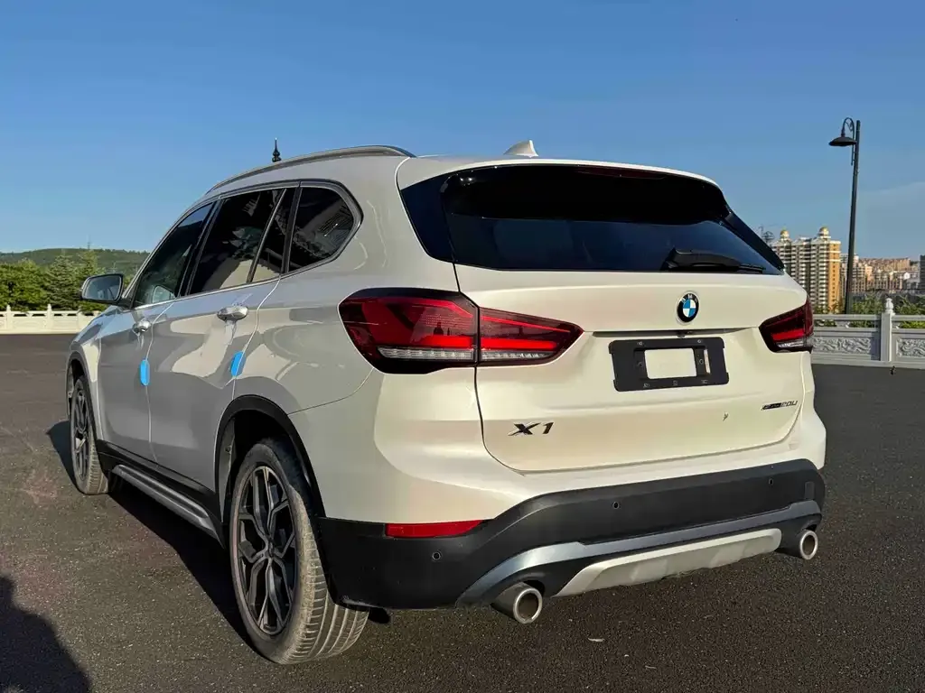 BMW X1 — фото 8
