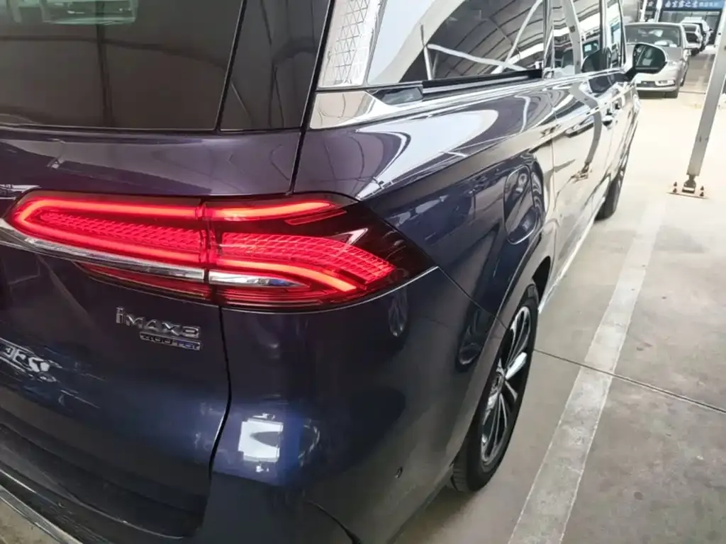 Roewe iMAX8 — фото 8