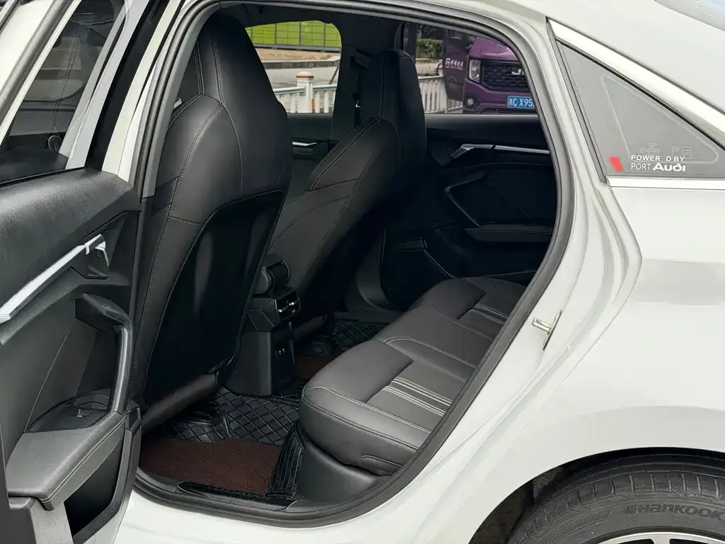 Audi A3 2022 из CN, фото 7