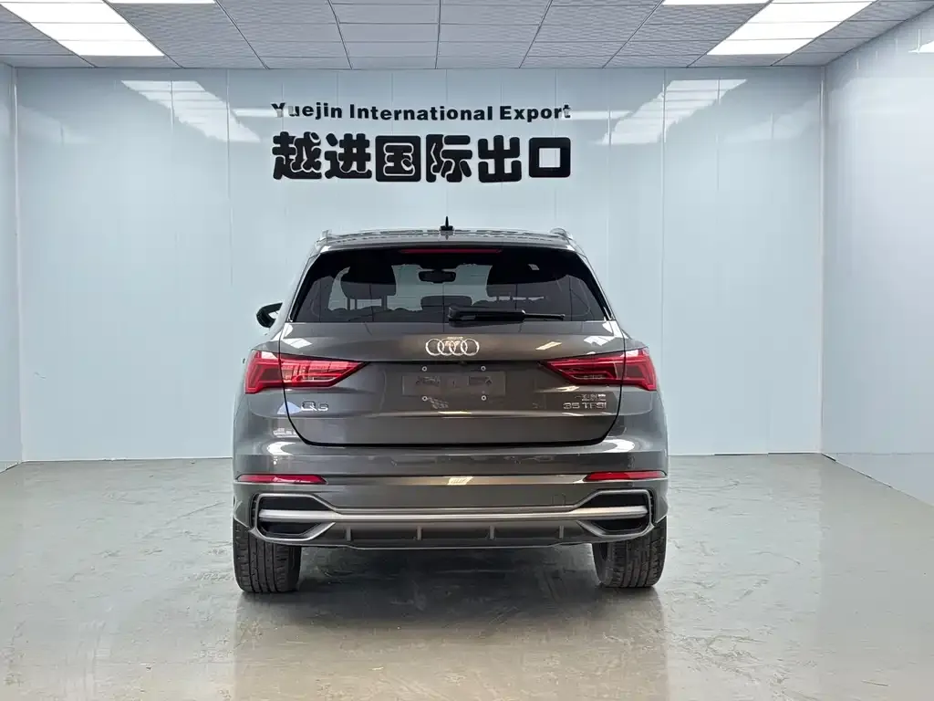 Audi Q3 — фото 3