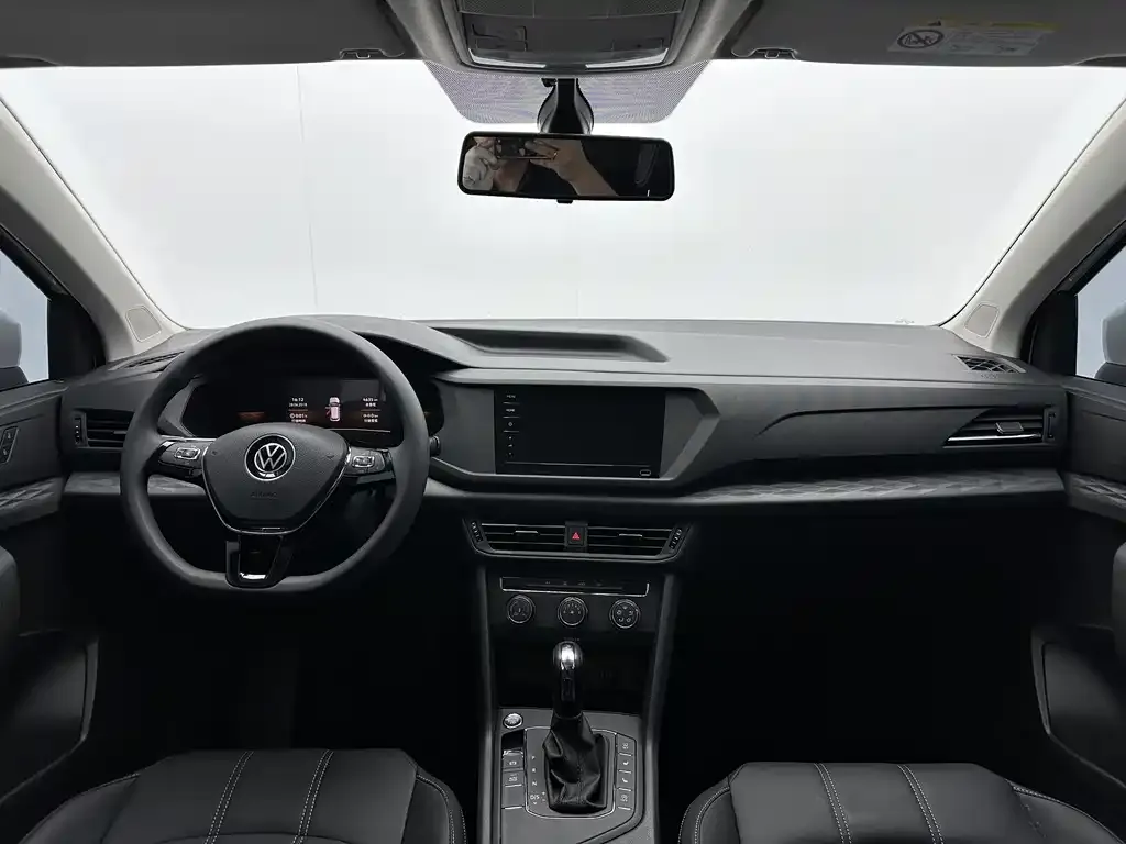 Volkswagen Tharu — фото 6