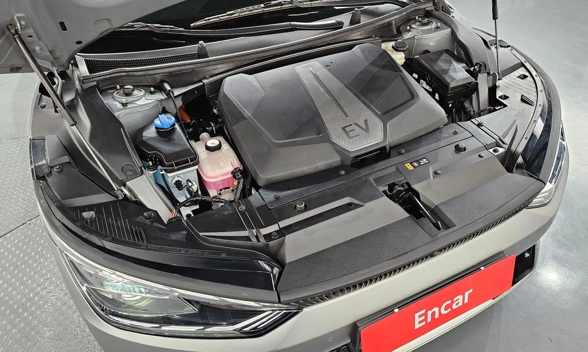 Kia EV6 — фото 9