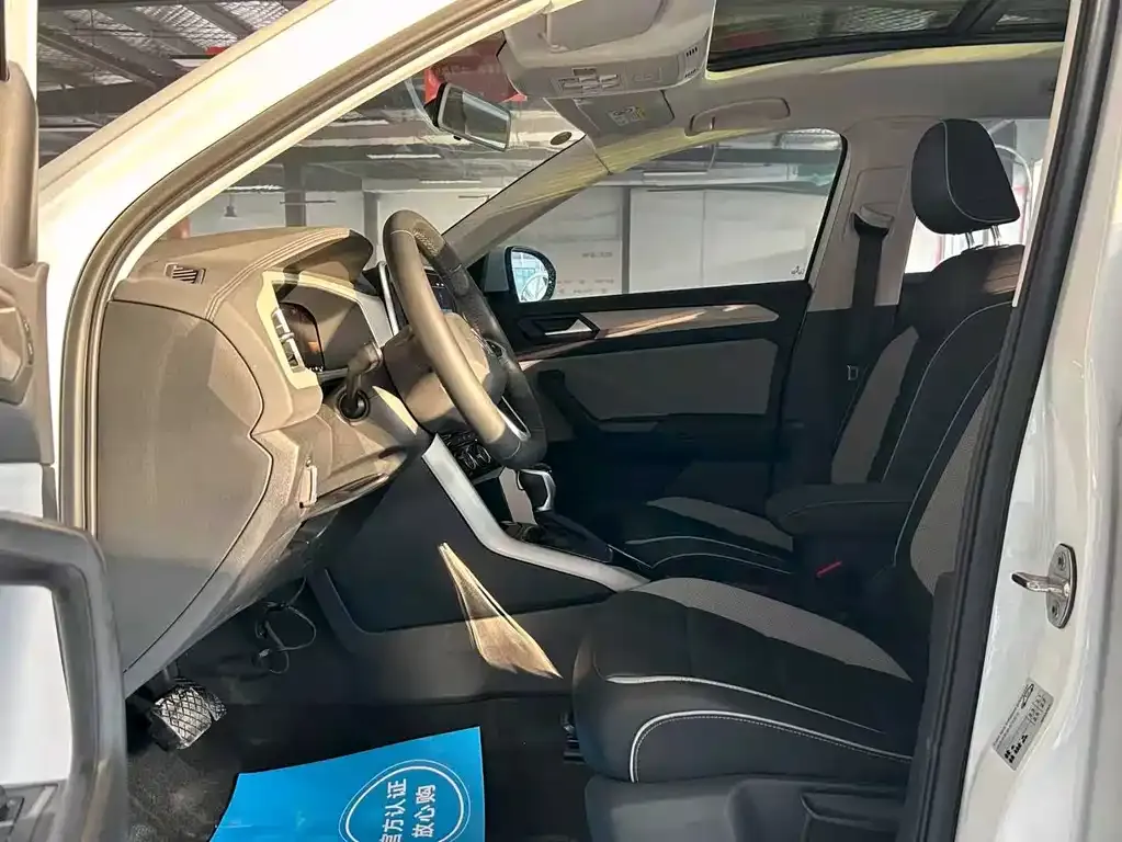 Volkswagen T-Roc 2024 из CN, фото 5