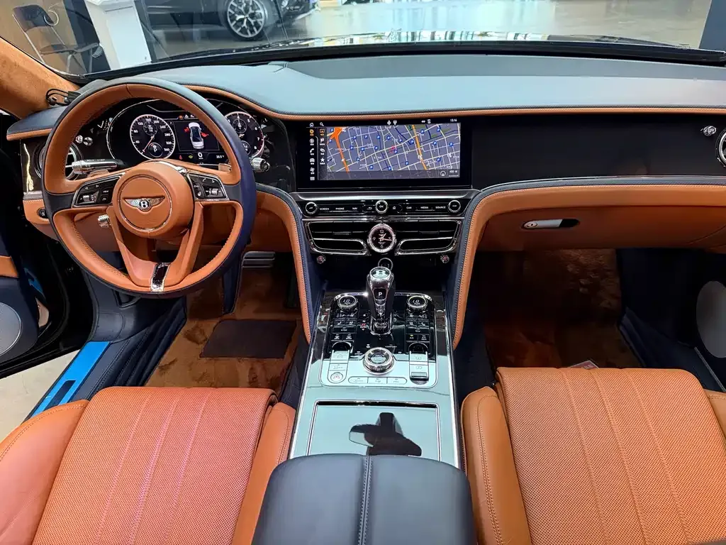Bentley Flying Spur — фото 8