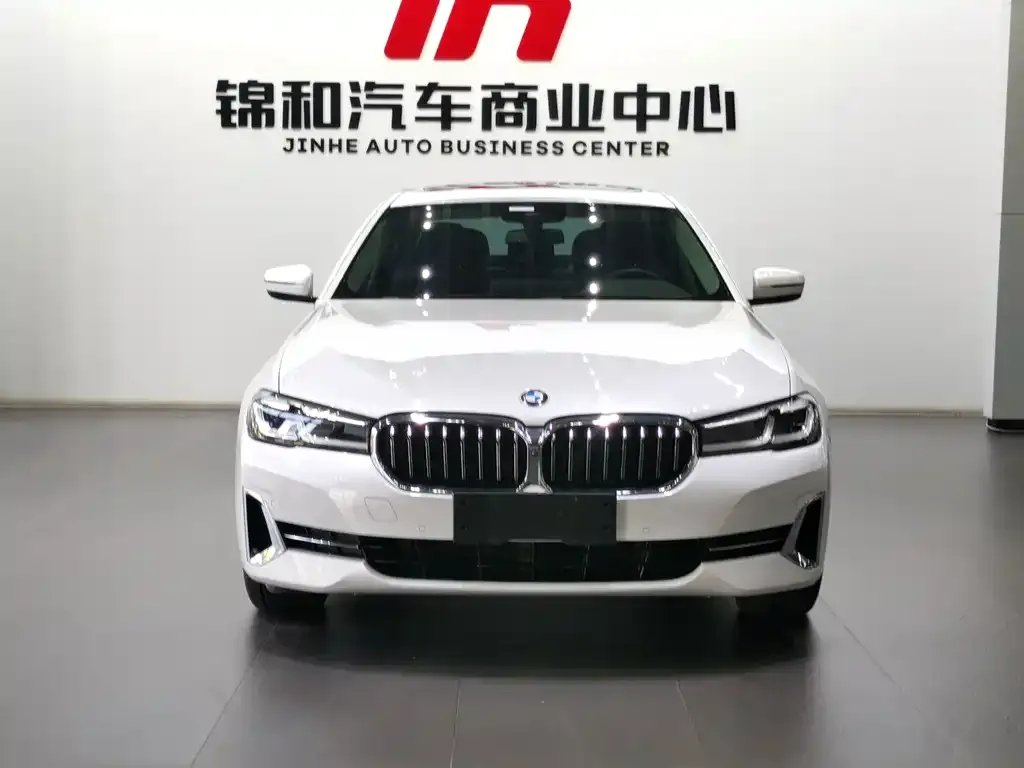 BMW 5 Series — фото 2