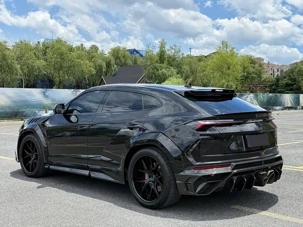 Lamborghini Urus — фото 7