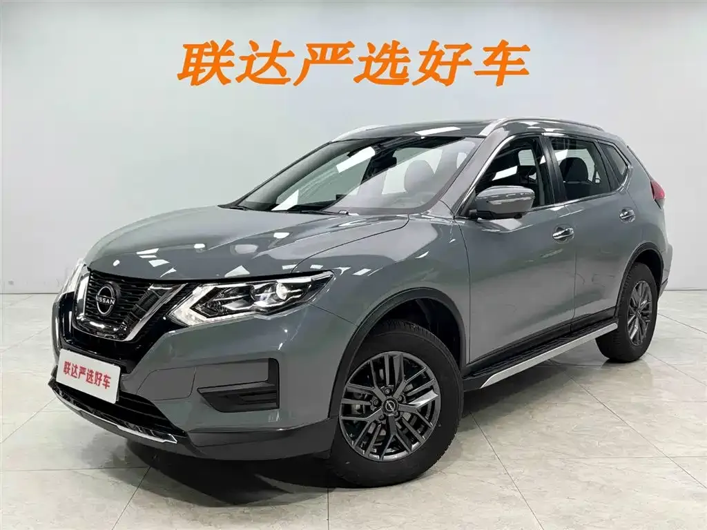 Nissan X-Trail — фото 1