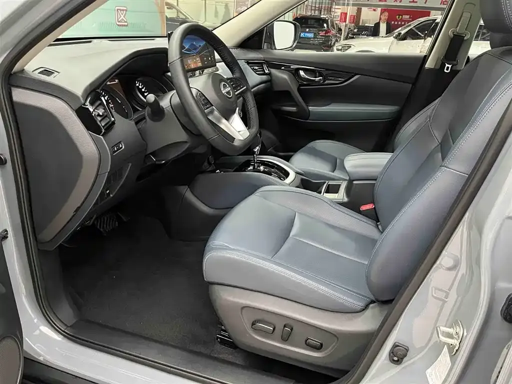 Nissan X-Trail — фото 10
