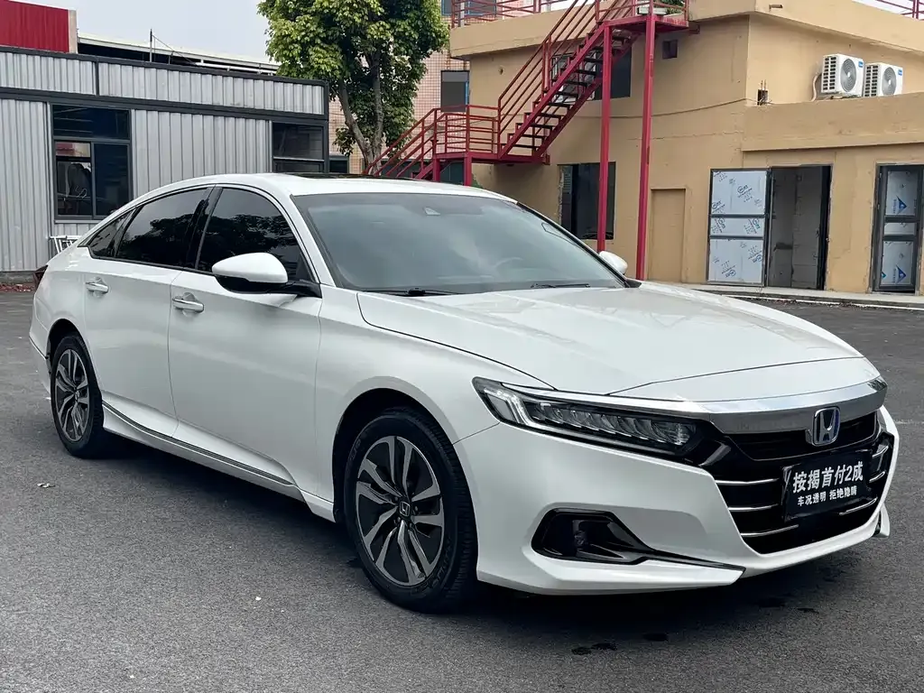 Honda Accord — фото 5
