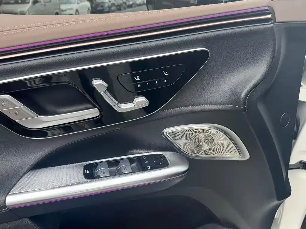 Mercedes-Benz EQE SUV 2023 из CN, фото 9