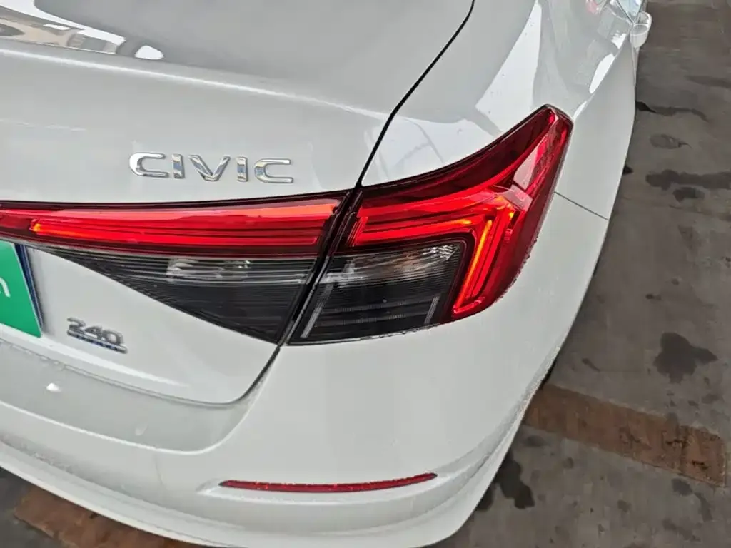 Honda Civic — фото 3