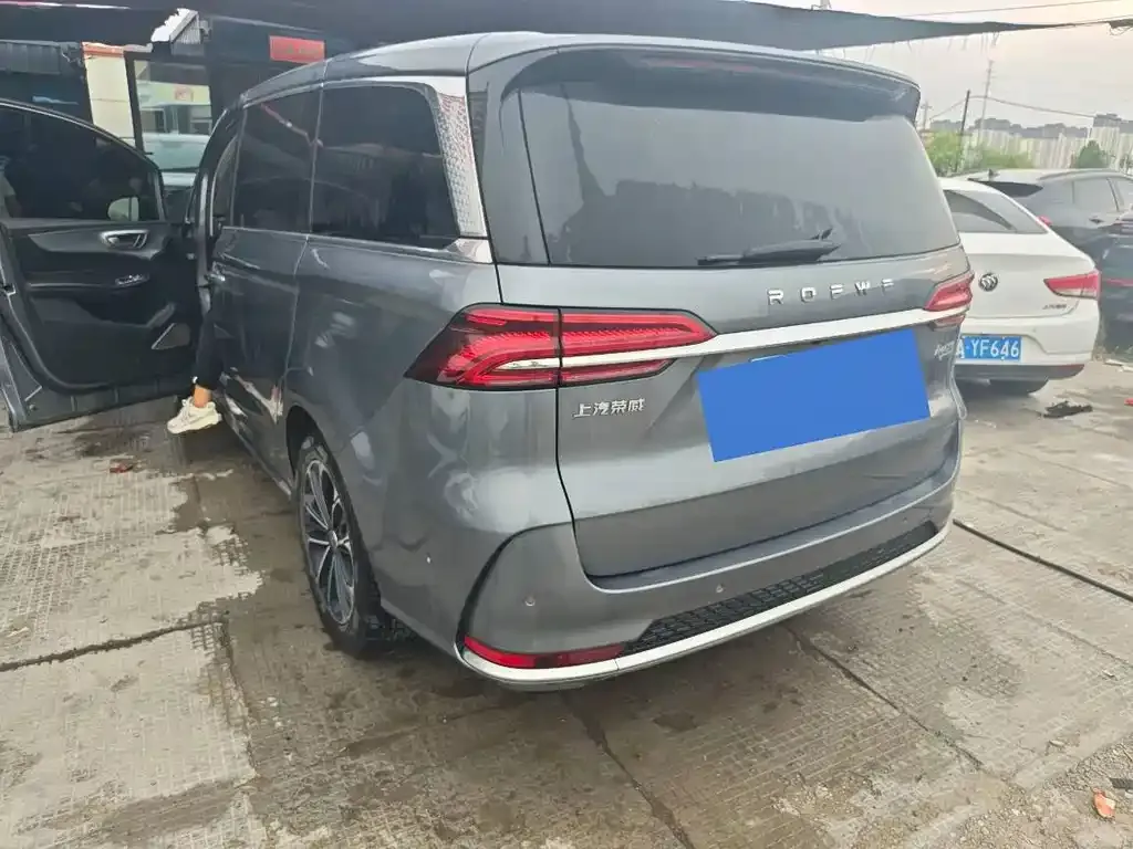 Roewe iMAX8 — фото 9