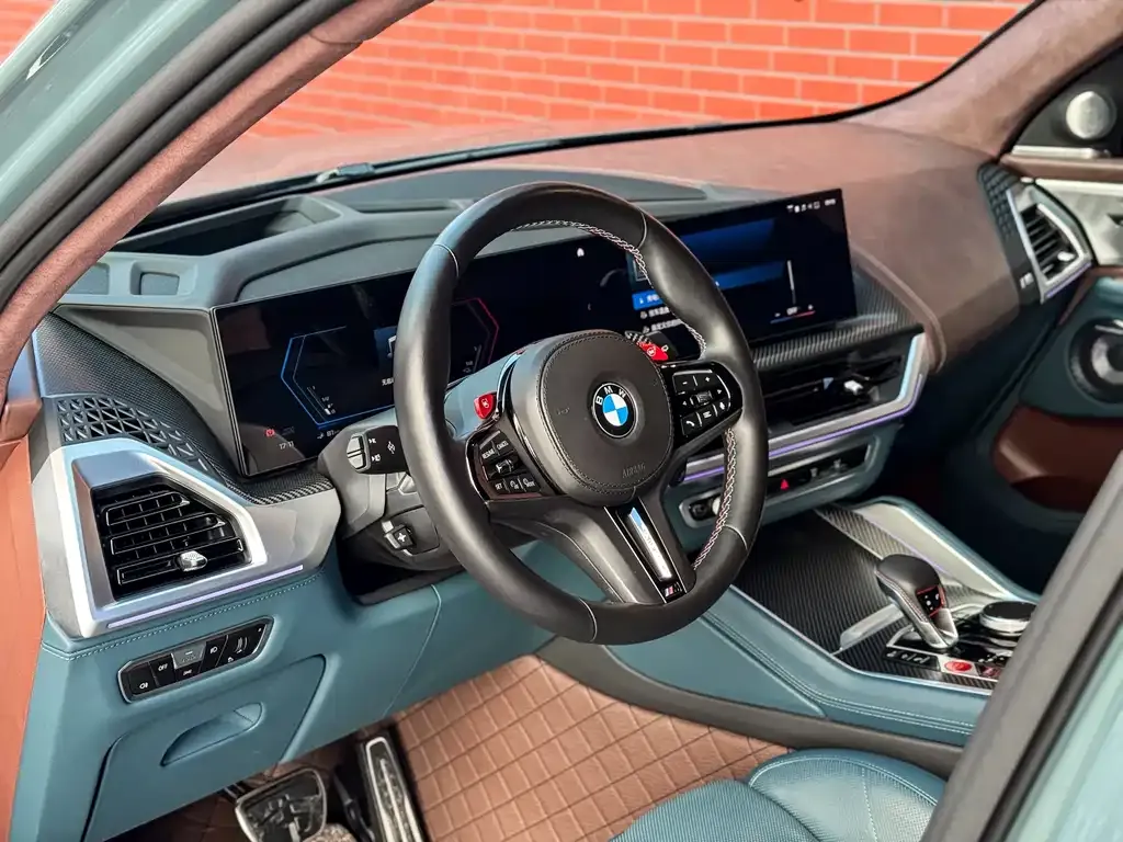 BMW XM — фото 3