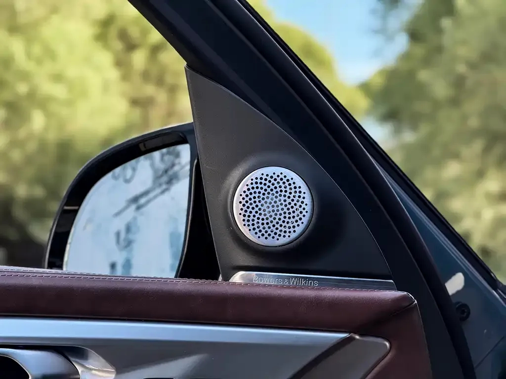 BMW XM — фото 9