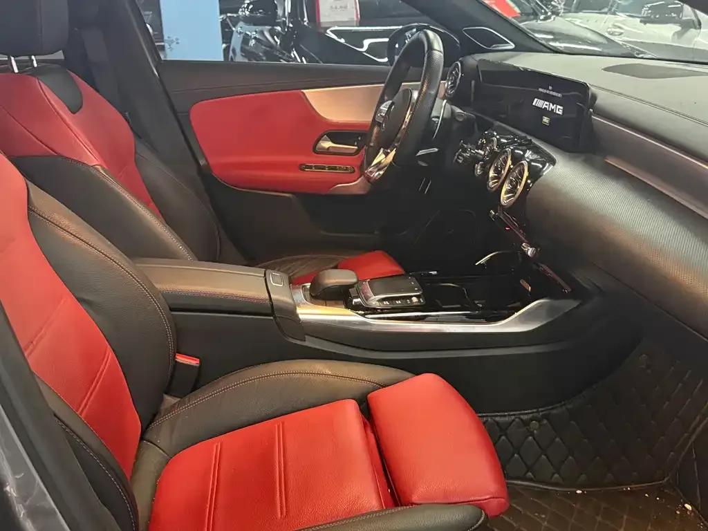 Mercedes-Benz A-Class AMG — фото 3
