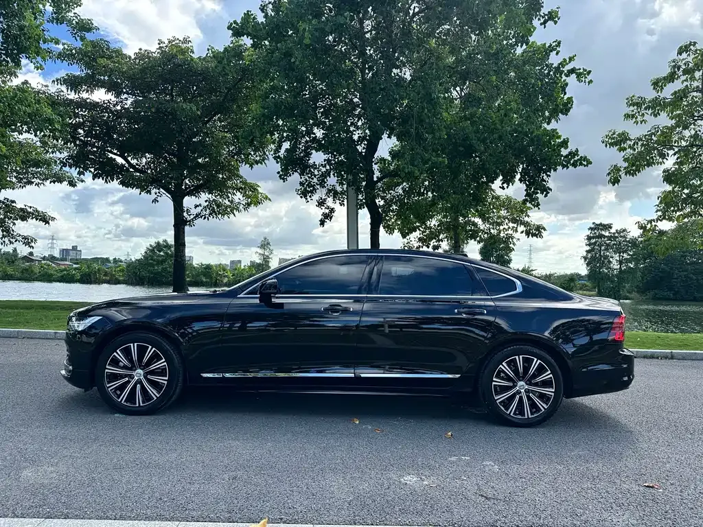 Volvo S90 — фото 8