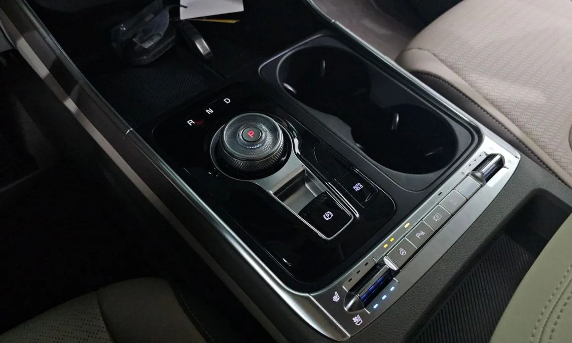 Kia Carnival 2025 из KR, фото 2