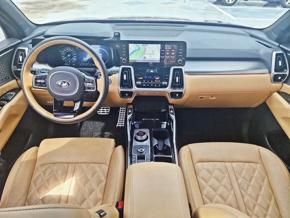Kia Sorento — фото 6