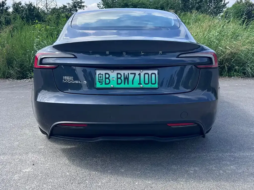 Tesla Model 3 — фото 6