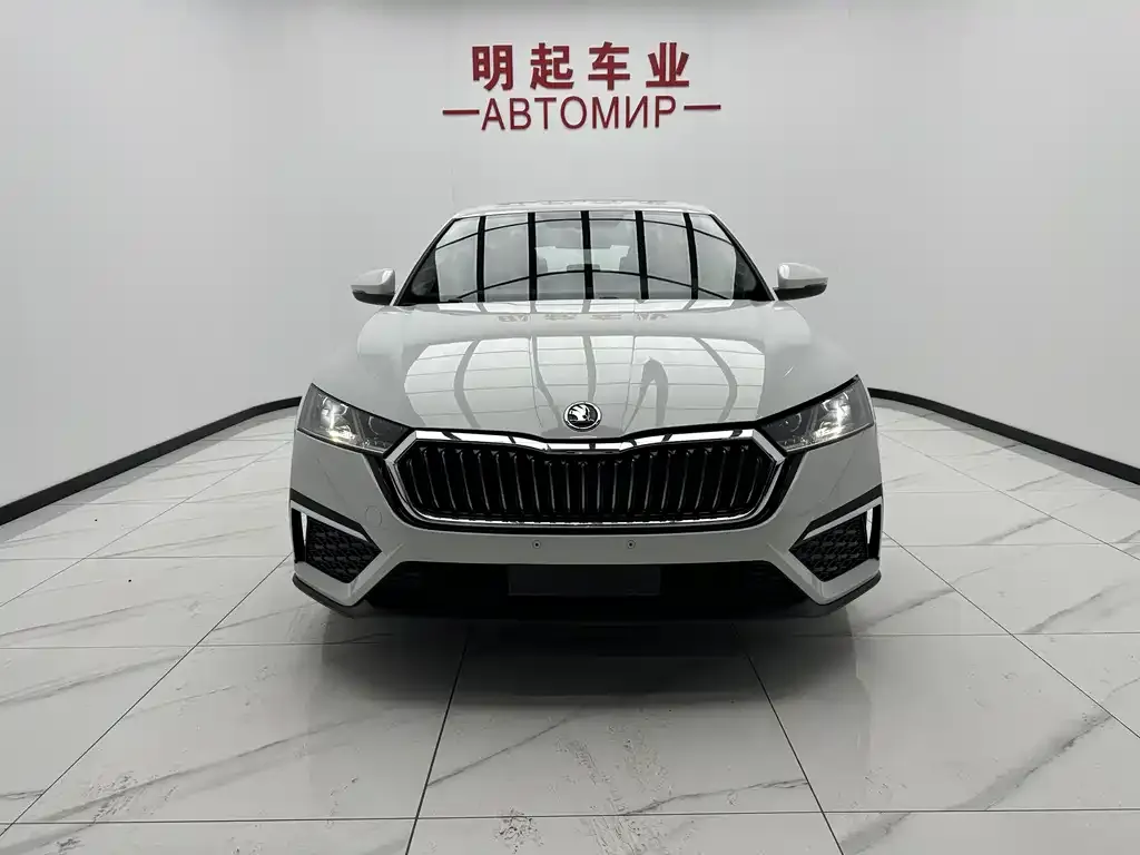Skoda Octavia — фото 3