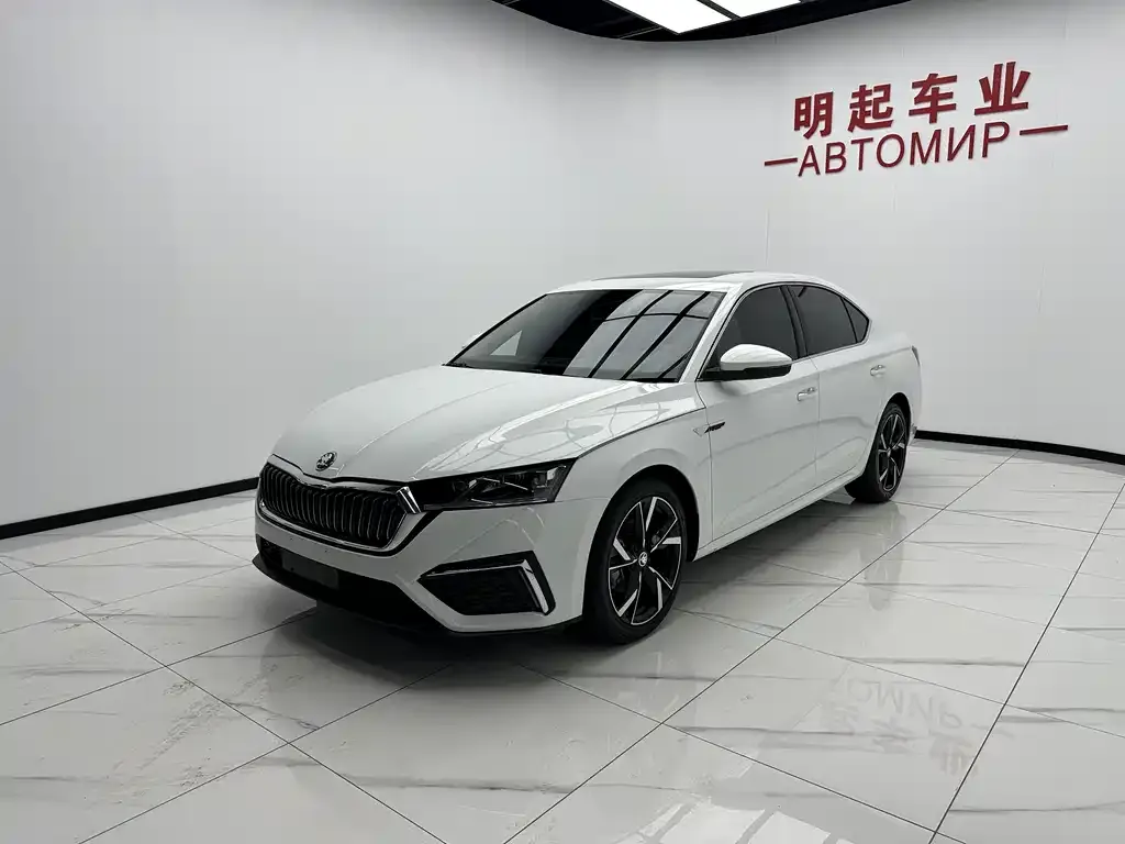 Skoda Octavia — фото 6