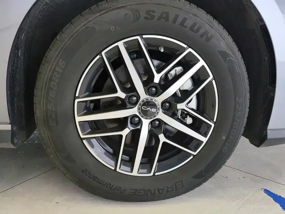BYD Seal 05 DM-i — фото 6