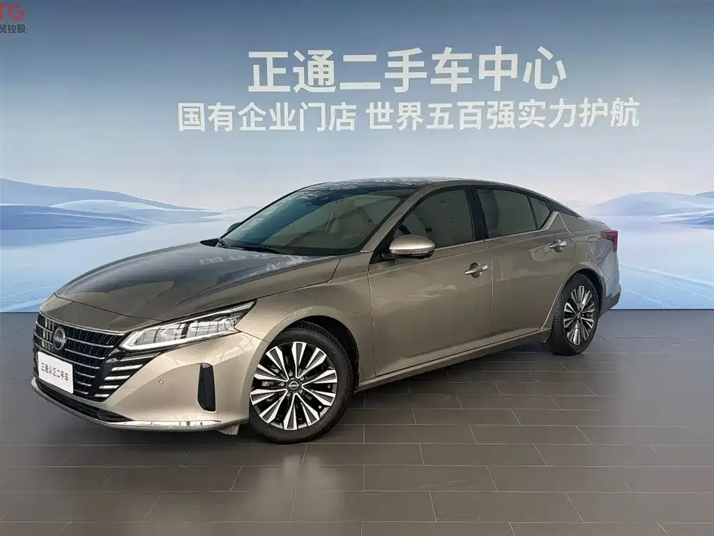 Nissan Teana — фото 1
