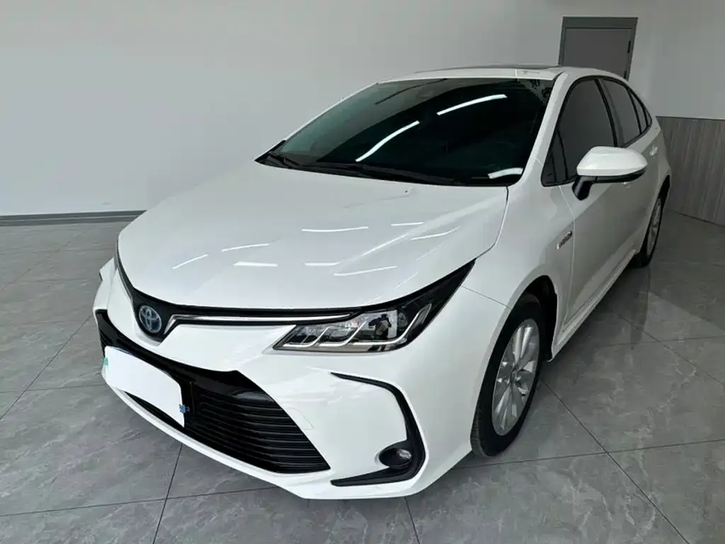 Toyota Corolla — фото 3