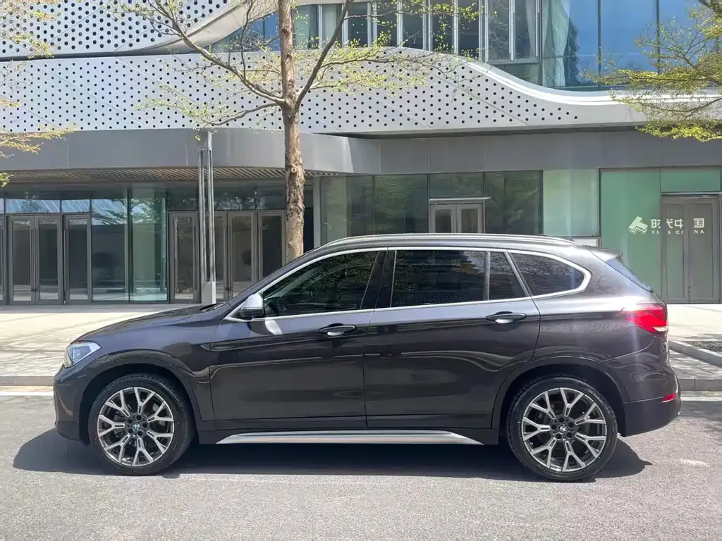 BMW X1 — фото 10