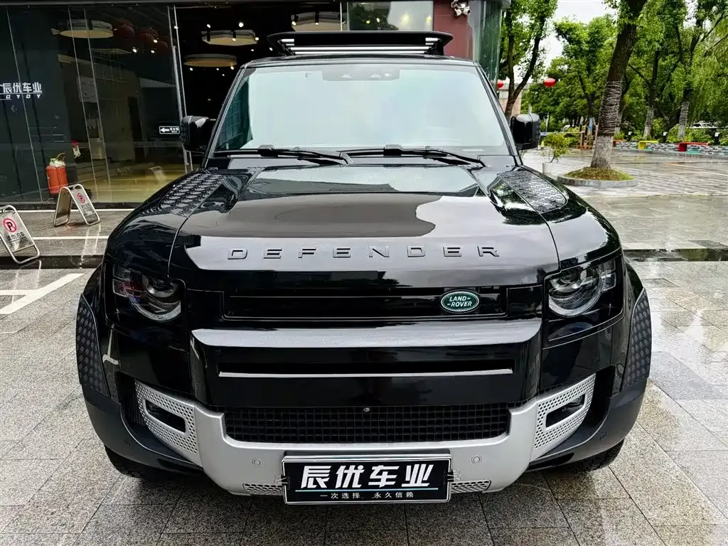 Land Rover Defender — фото 10